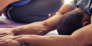 Männer aufgepasst: Praktizieren Sie Yoga, um Ihren Testosteronspiegel anzuheben